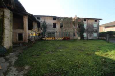 Rustico Casale in Vendita a Valeggio sul Mincio Localetã  Pozzi